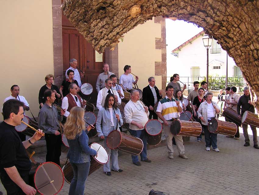 10e Festival Traditionnel au Pays du Galoubet