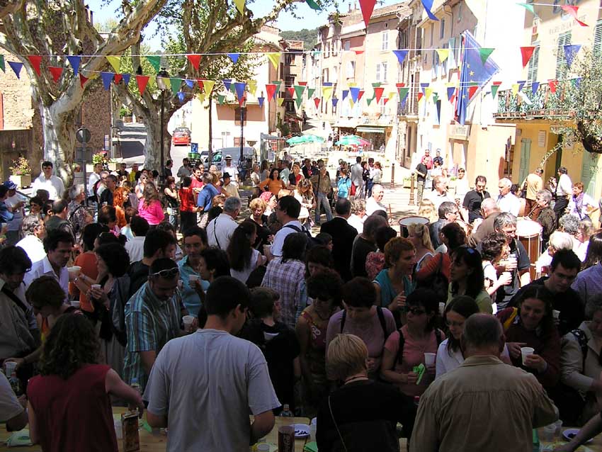 10e Festival Traditionnel au Pays du Galoubet