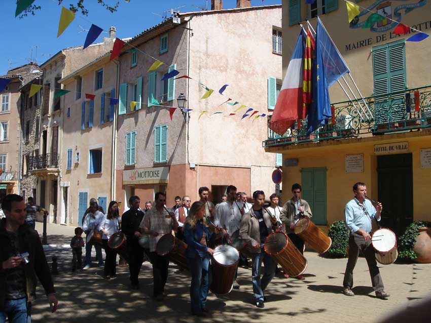 10e Festival Traditionnel au Pays du Galoubet