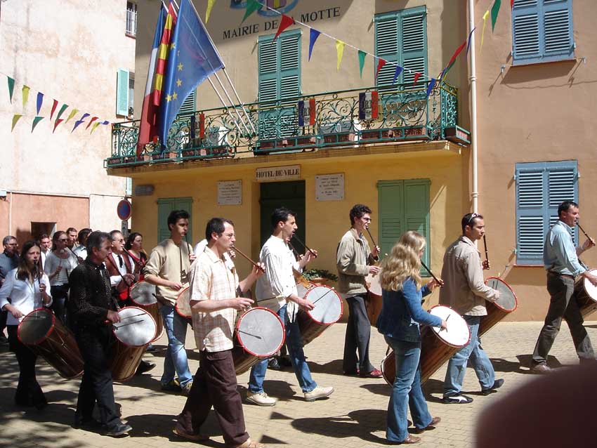 10e Festival Traditionnel au Pays du Galoubet