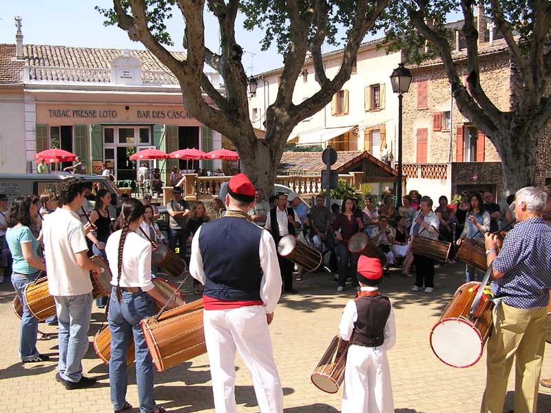 11e Festival Traditionnel au Pays du Galoubet