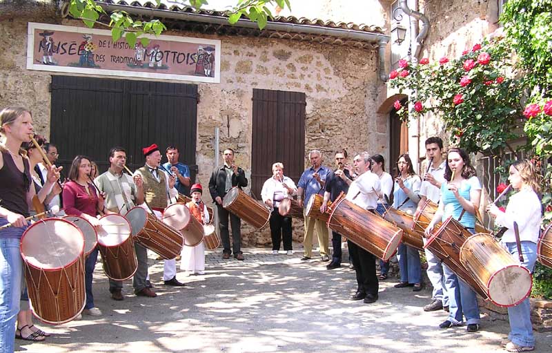 11e Festival Traditionnel au Pays du Galoubet