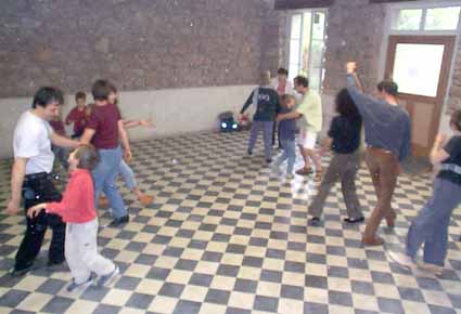 LES ATELIERS DE DANSES
