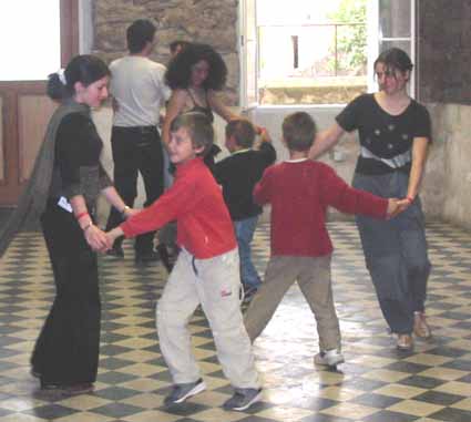 LES ATELIERS DE DANSES